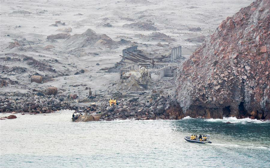 怀特岛火山喷发，造成至少15人遇难