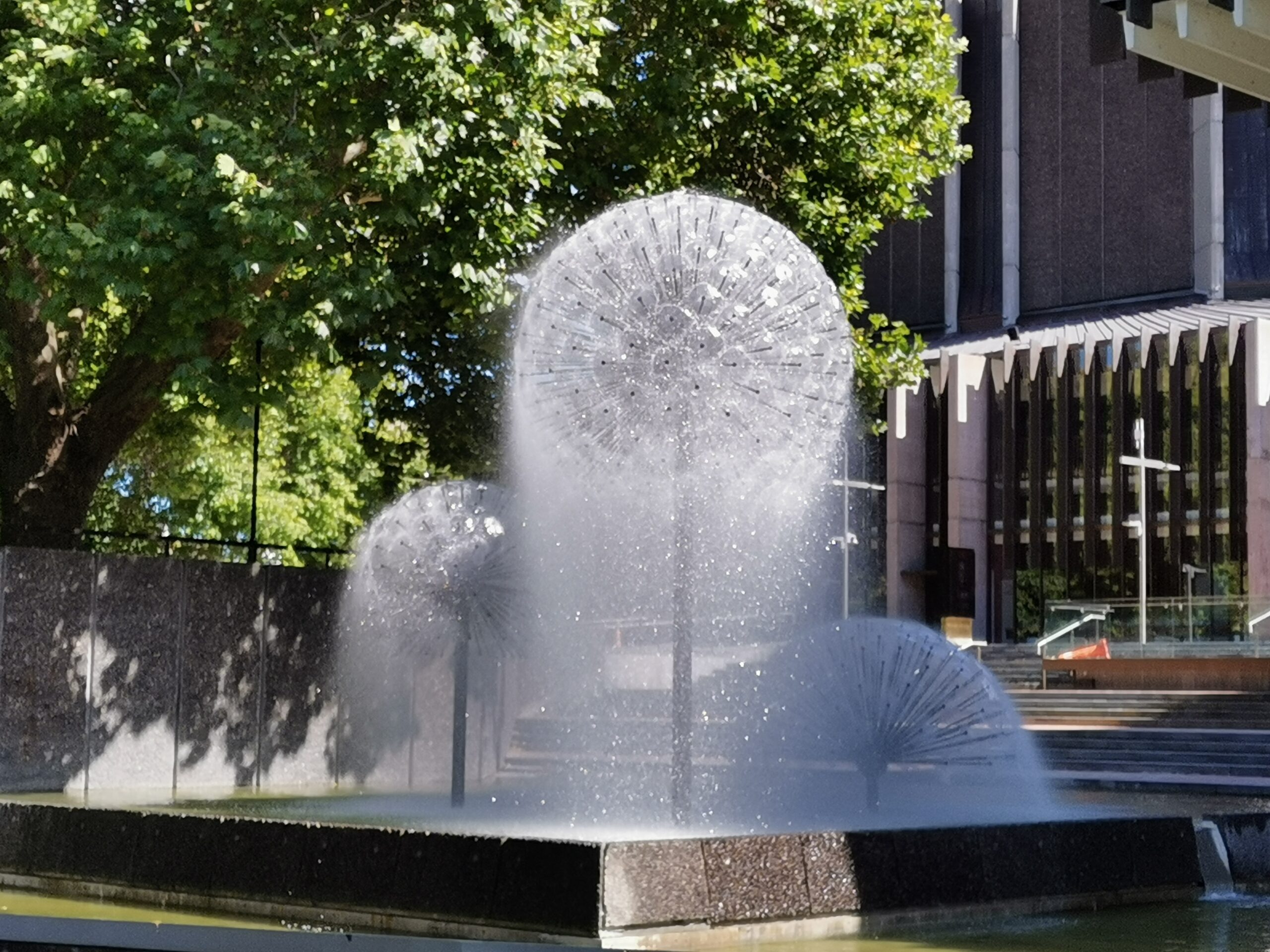 新西兰全搜索TV（第011集）:基督城市政厅喷泉