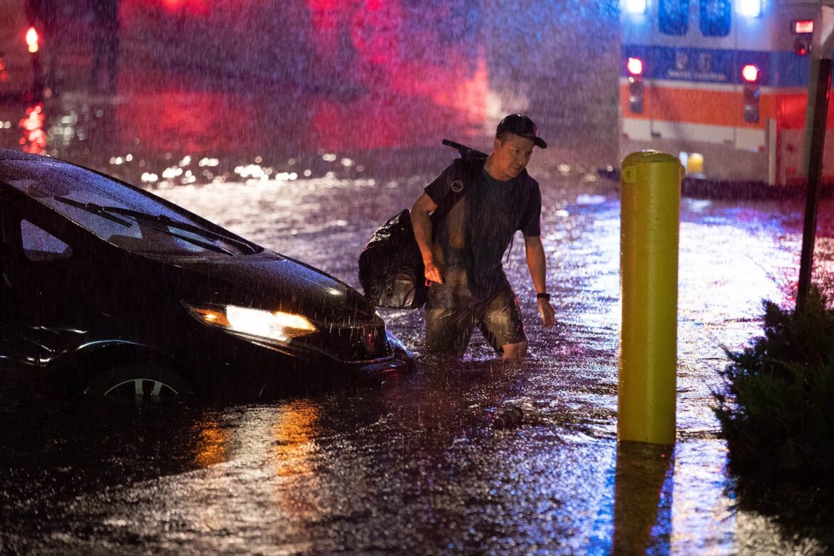 美国田纳西州降下“千年一遇”暴雨引发洪灾，纽约州也淹水