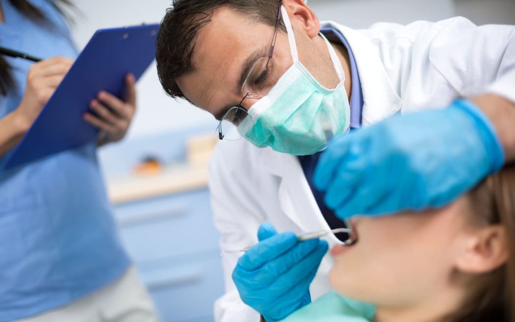 奥克兰儿童牙科诊治大延误，近2000名儿童等待治疗