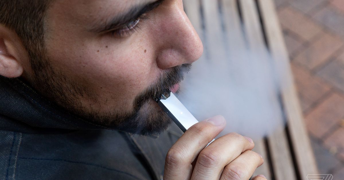 一颗电子烟匣尼古丁含量等于20支烟，美国禁止电子烟Juul对青少年行销