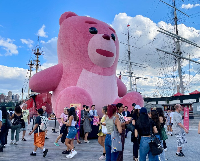 一只粉红熊引领的韩国流行文化