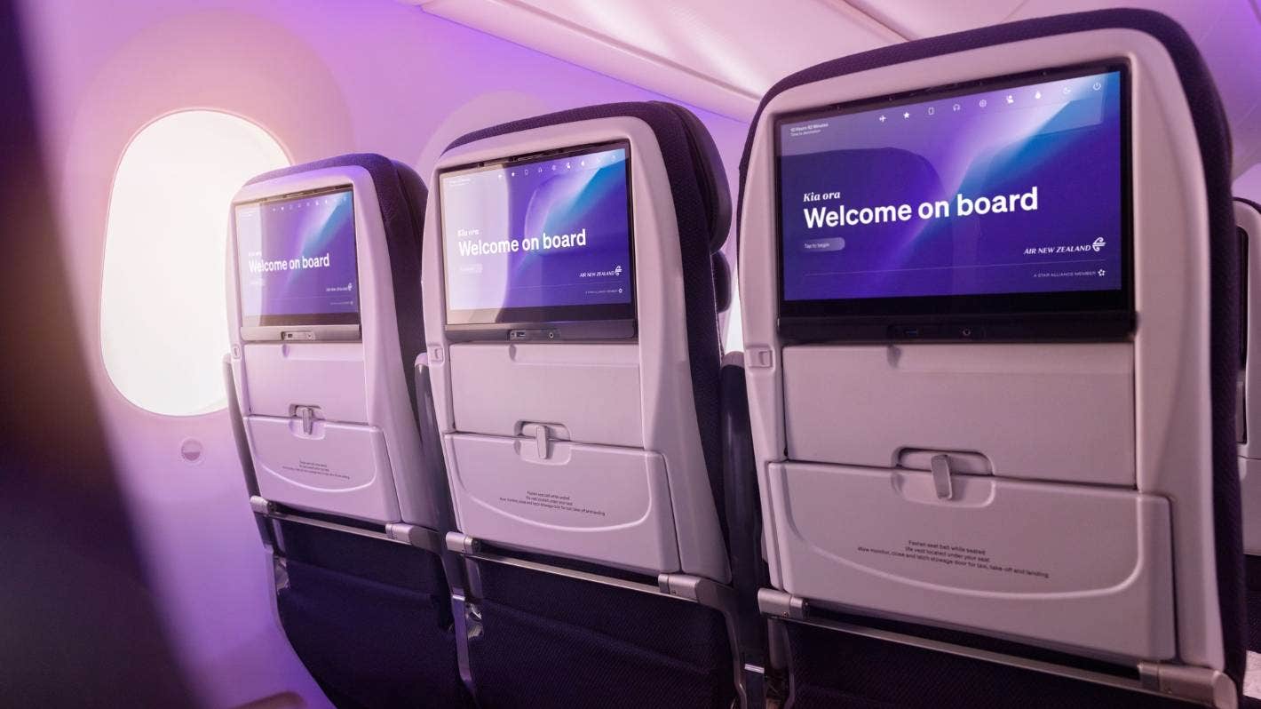 新西兰航空即将机舱更新：无线耳机和大屏