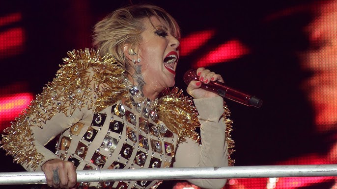 Alejandra Guzmán《Mírala, Míralo》：把情伤唱成宣言，把现场变成气场